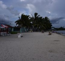 Am Strand von Playa Laga